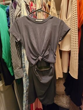 Sadie & Sage Slate Gray Short Sleeve Tee